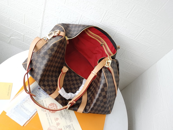 ルイヴィトンバッグ素材ディテール